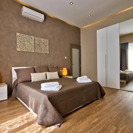 Ida - Indoor Heated Pool, Sauna, Games And Gym Mellieħa
