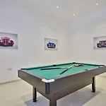 Ida - Indoor Heated Pool, Sauna, Games And Gym فيلة