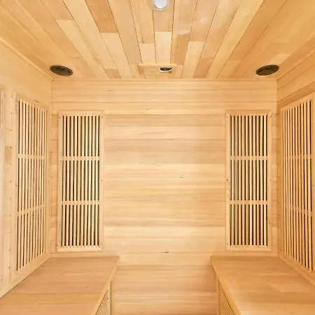 Ida - Indoor Heated Pool, Sauna, Games And Gym Villa