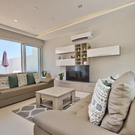 Ida - Indoor Heated Pool, Sauna, Games And Gym Villa