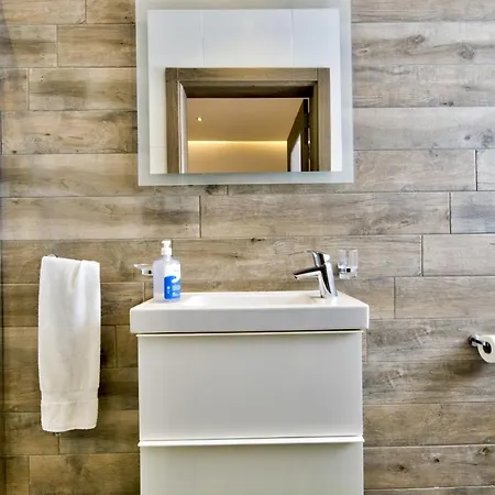 Ida - Indoor Heated Pool, Sauna, Games And Gym