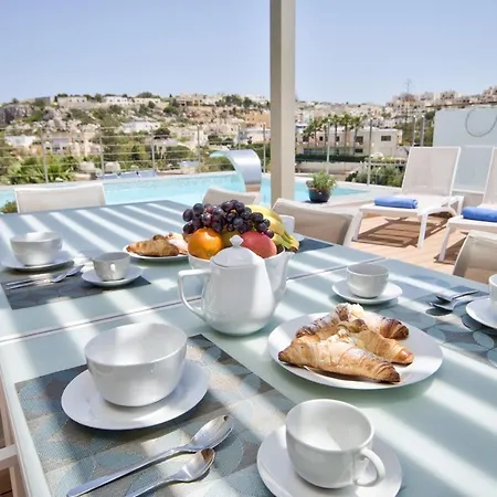 Ida - Indoor Heated Pool, Sauna, Games And Gym Villa