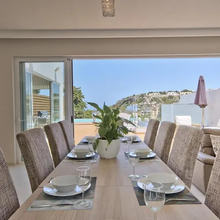 Villa Ida - Indoor Heated Pool, Sauna, Games And Gym