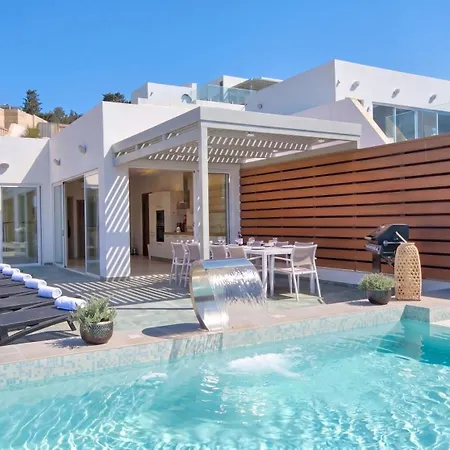 Ida - Indoor Heated Pool, Sauna, Games And Gym Mellieħa