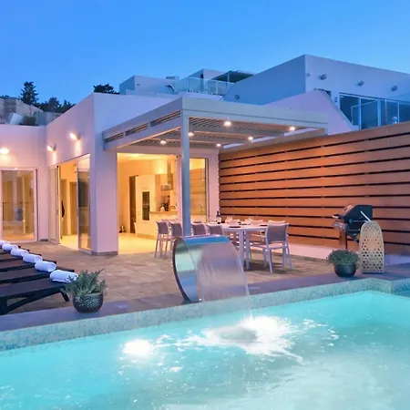 Villa Ida - Indoor Heated Pool, Sauna, Games And Gym Mellieħa