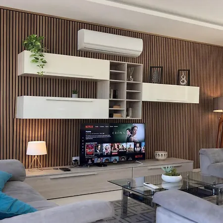 Ida - Indoor Heated Pool, Sauna, Games And Gym * Mellieħa