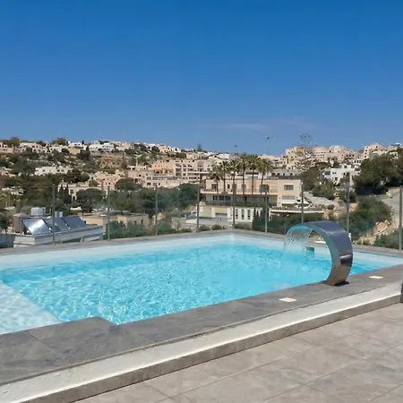 Ida - Indoor Heated Pool, Sauna, Games And Gym Willa Mellieħa
