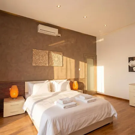 Ida - Indoor Heated Pool, Sauna, Games And Gym Willa *