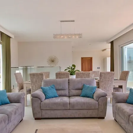 Ida - Indoor Heated Pool, Sauna, Games And Gym *