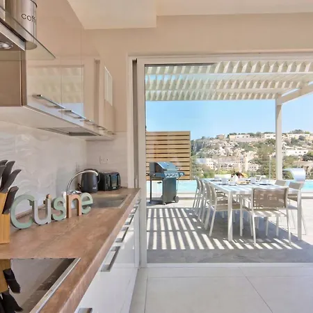 Villa Ida - Indoor Heated Pool, Sauna, Games And Gym Mellieħa